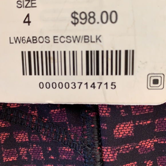 Lululemon NWT Outrun 17” Crop 4 - Picture 14 of 14